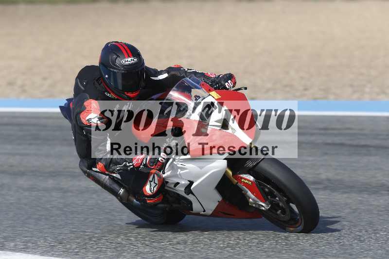 /01 24.-27.01.2025 Moto Center Thun Jerez/rot-red/121